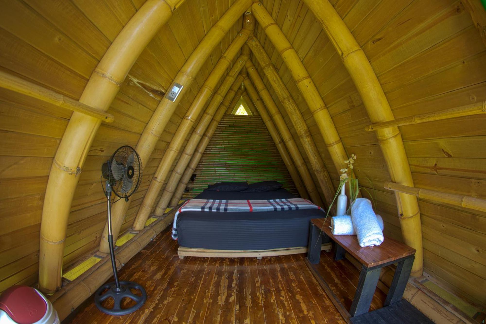 La Perla Negra - Black Pearl Eco Hostel 산 라파엘 외부 사진